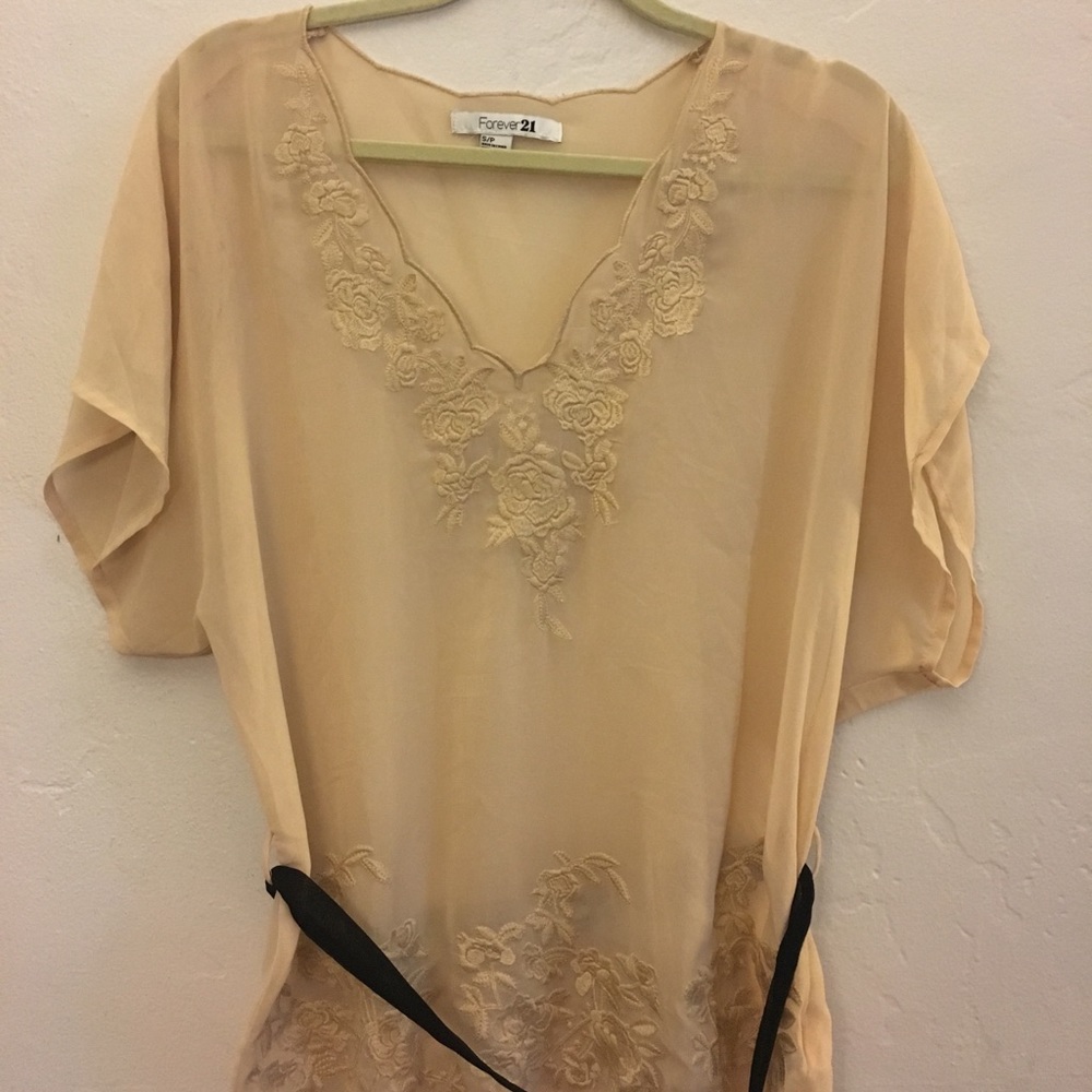 Beige blouse with black ribbon size Small